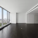 Rent 3 bedroom apartment of 226 m² in New York