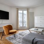 Appartement de 838 m² avec 2 chambre(s) en location à Levallois-Perret