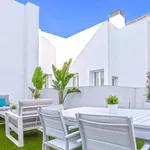 Rent 1 bedroom apartment of 75 m² in Sevilla