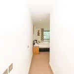 Rent 2 bedroom apartment of 100 m² in london