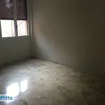 Rent 3 bedroom apartment of 65 m² in Milan