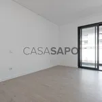 Rent 1 bedroom apartment of 75 m² in Amadora