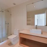 Rent 4 bedroom apartment of 242 m² in Lisboa