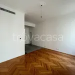 Rent 3 bedroom apartment of 105 m² in Milano