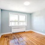 2 bedroom apartment of 107 sq. ft in Oakville (College Park)