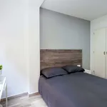 Rent a room of 115 m² in Valencia