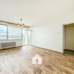 Pronajměte si 2 ložnic/e byt o rozloze 62 m² v Lovosice