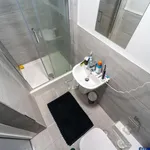 Rent 7 bedroom flat in Birmingham