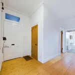 Rent 2 bedroom apartment in Edinburgh