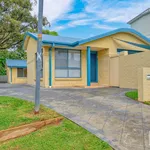 Rent 2 bedroom house in Port Macquarie