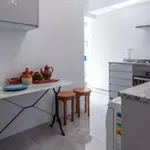 Rent 5 bedroom apartment in Valencia