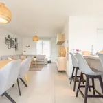 Maison de 230 m² avec 3 chambre(s) en location à De Pinte