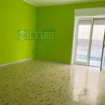 Affitto 4 camera appartamento di 130 m² in Giugliano in Campania