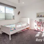 Rent 4 bedroom apartment in Chadstone