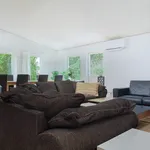 Rent 5 rooms house of 125 m² in Visby