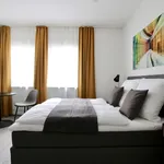 Rent 1 bedroom apartment of 25 m² in Cologne