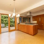 Rent 5 bedroom house of 284 m² in West Vancouver