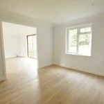 Rent 4 bedroom house in South East England