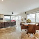 Huur 2 slaapkamer appartement van 926 m² in Amsterdam