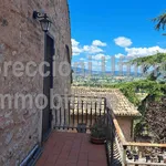 Rent 3 bedroom apartment of 109 m² in Trevi