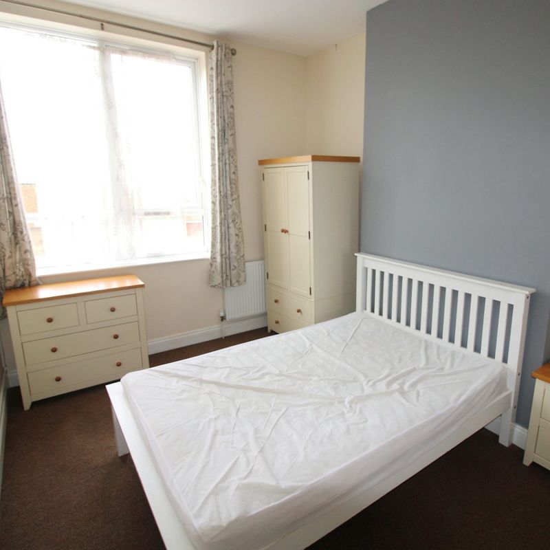 1 Bedroom Property For Rent in Burton upon Trent - £453 PCM