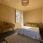 Rent 2 bedroom apartment in Porto