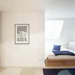 Rent a room of 265 m² in Berlin