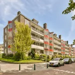 Huur 4 slaapkamer appartement van 180 m² in Uilennest