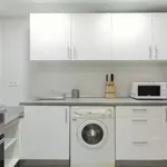 Rent 6 bedroom apartment in Madrid