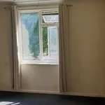 Rent 2 bedroom flat in West Midlands