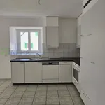 Miete 4 Schlafzimmer wohnung von 137 m² in Val Terbi