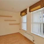 Rent 5 bedroom house in Surrey Heath