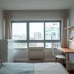 Rent a room of 200 m² in lisbon