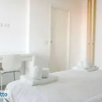 Affitto 3 camera casa di 90 m² in Milan