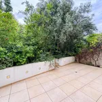 Rent 3 bedroom apartment of 320 m² in Athens