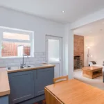 Rent 6 bedroom house in Gloucester