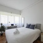 Rent a room of 100 m² in Lisbon