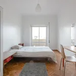 Rent 7 bedroom apartment in Lisbon