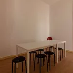 Rent a room in lisbon