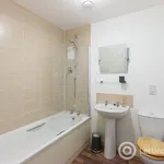 Rent 2 bedroom flat in Edinburgh