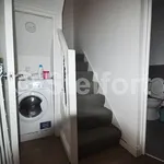 Rent 4 bedroom flat of 70 m² in London