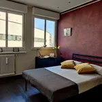 Rent a room of 80 m² in milan