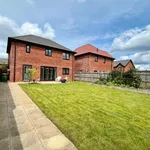 Rent 3 bedroom flat in North West England