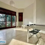 Rent 2 bedroom apartment of 60 m² in Milan