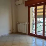 Rent 3 bedroom apartment of 80 m² in Roma