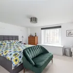 Rent 3 bedroom apartment of 109 m² in City of Edinburgh