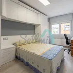 Rent 3 bedroom apartment of 92 m² in Oviedo