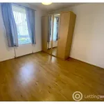 Rent 3 bedroom flat in South Lanarkshire