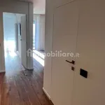 Affitto 3 camera appartamento di 85 m² in Pesaro