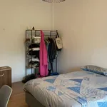 Rent a room in lisbon